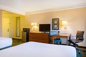 La Quinta Inn & Suites by Wyndham Charlotte Airport South