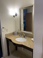 Holiday Inn Express Hotel & Suites Torrington by IHG