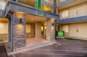 HomeTowne Studios By Red Roof Denver - Airport/ Aurora