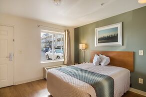 HomeTowne Studios By Red Roof Denver - Airport/ Aurora