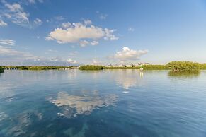 Coconut Mallory Resort And Marina By Kees Vacations