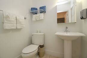 Coconut Mallory Resort And Marina By Kees Vacations