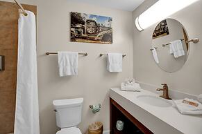 Coconut Mallory Resort And Marina By Kees Vacations