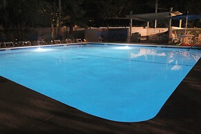 Coconut Mallory Resort And Marina By Kees Vacations