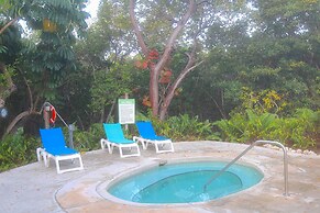 Coconut Mallory Resort And Marina By Kees Vacations