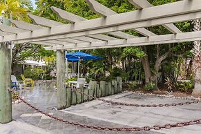 Coconut Mallory Resort And Marina By Kees Vacations