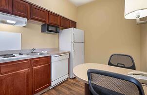 Extended Stay America Suites Indianapolis Airport W Southern