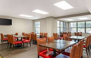 Extended Stay America Suites Indianapolis Airport W Southern