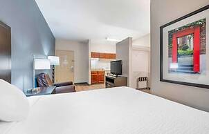 Extended Stay America Suites Indianapolis Airport W Southern