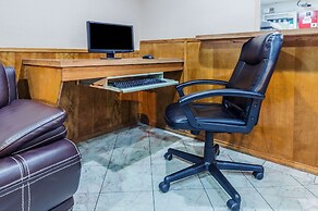 Super 8 by Wyndham Irving DFW Airport/South