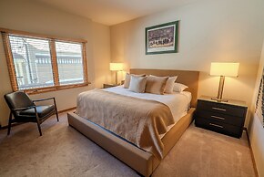 Inn at Lost Creek