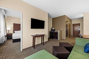 Comfort Inn & Suites Pueblo