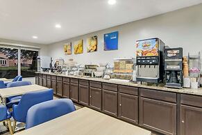 Comfort Suites near I-80 and I-94