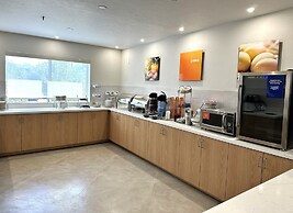 Comfort Suites At Tucson Mall