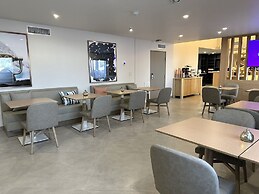 Comfort Suites At Tucson Mall