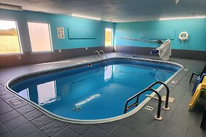 Super 8 by Wyndham Galesburg