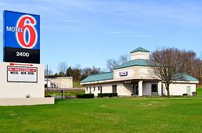 Motel 6 Pulaski, TN
