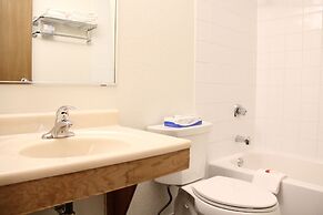 Super 8 by Wyndham Kamloops On The Hill