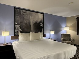 Super 8 by Wyndham Kamloops On The Hill