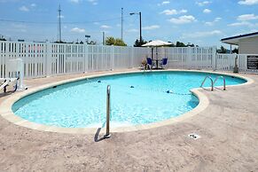 Americas Best Value Inn & Suites St. Clairsville Wheeling