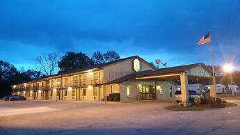 Super 8 by Wyndham Clarksville AR