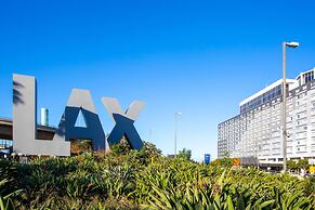 Elev8 Hotel Los Angeles LAX