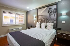 Elev8 Hotel Los Angeles LAX