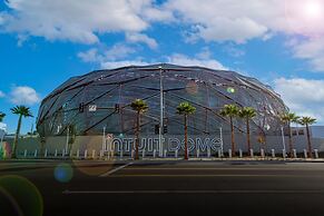 Elev8 Hotel Los Angeles LAX