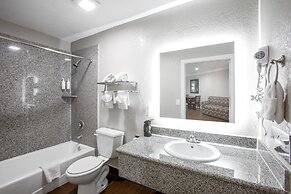 Elev8 Hotel Los Angeles LAX