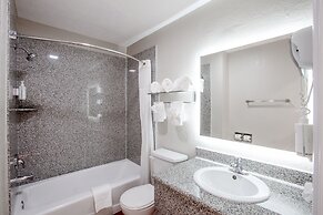 Elev8 Hotel Los Angeles LAX