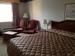 Colonial Inn & Suites /Airport/Graceland