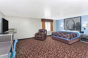 Super 8 by Wyndham Moberly MO