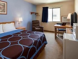 Super 8 by Wyndham Manhattan KS