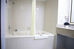 Express Inn Parsons