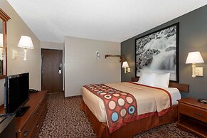 Super 8 by Wyndham Gillette