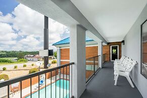 Super 8 by Wyndham Dandridge