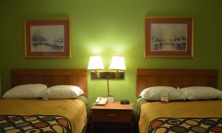 Super 8 by Wyndham Tifton