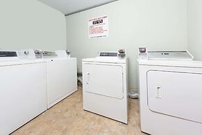 Super 8 by Wyndham Tifton