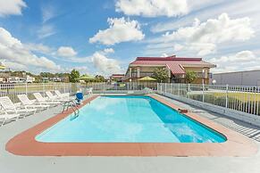 Super 8 by Wyndham Tifton