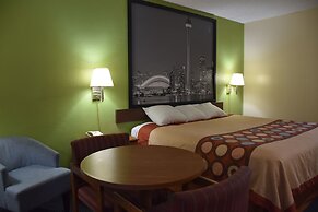 Super 8 by Wyndham Tifton