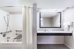 Super 8 by Wyndham Pigeon Forge Dollywood Lane