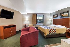 Super 8 by Wyndham Clearfield