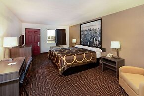 Super 8 by Wyndham Seguin