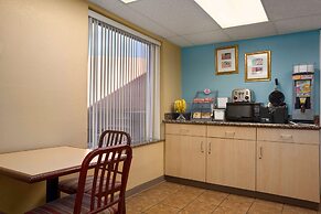 Super 8 by Wyndham Austin Downtown/Capitol Area