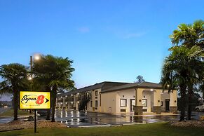 Super 8 by Wyndham Perry GA