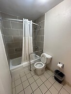 Super 8 by Wyndham Sterling CO