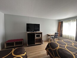 Super 8 by Wyndham Sterling CO