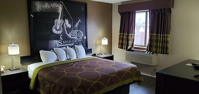 Super 8 by Wyndham Paris