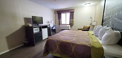 Super 8 by Wyndham Paris