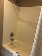 Super 8 by Wyndham Neosho